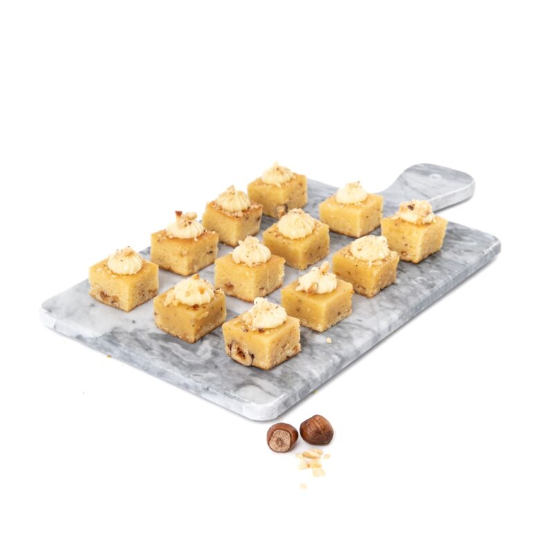 Brownie Blanco-Avellanas